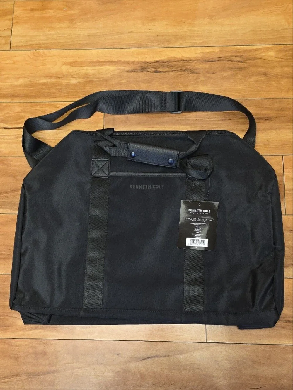 NWT Kenneth Cole Black Weekender Duffle Travel Gym Overnight Bag